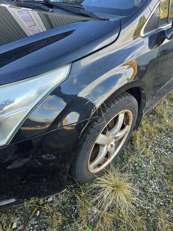 Toyota Avensis 2009 — photo 9