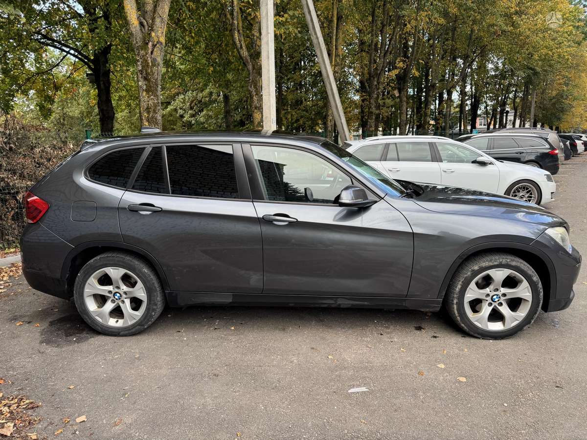 BMW X1 2013 — interior