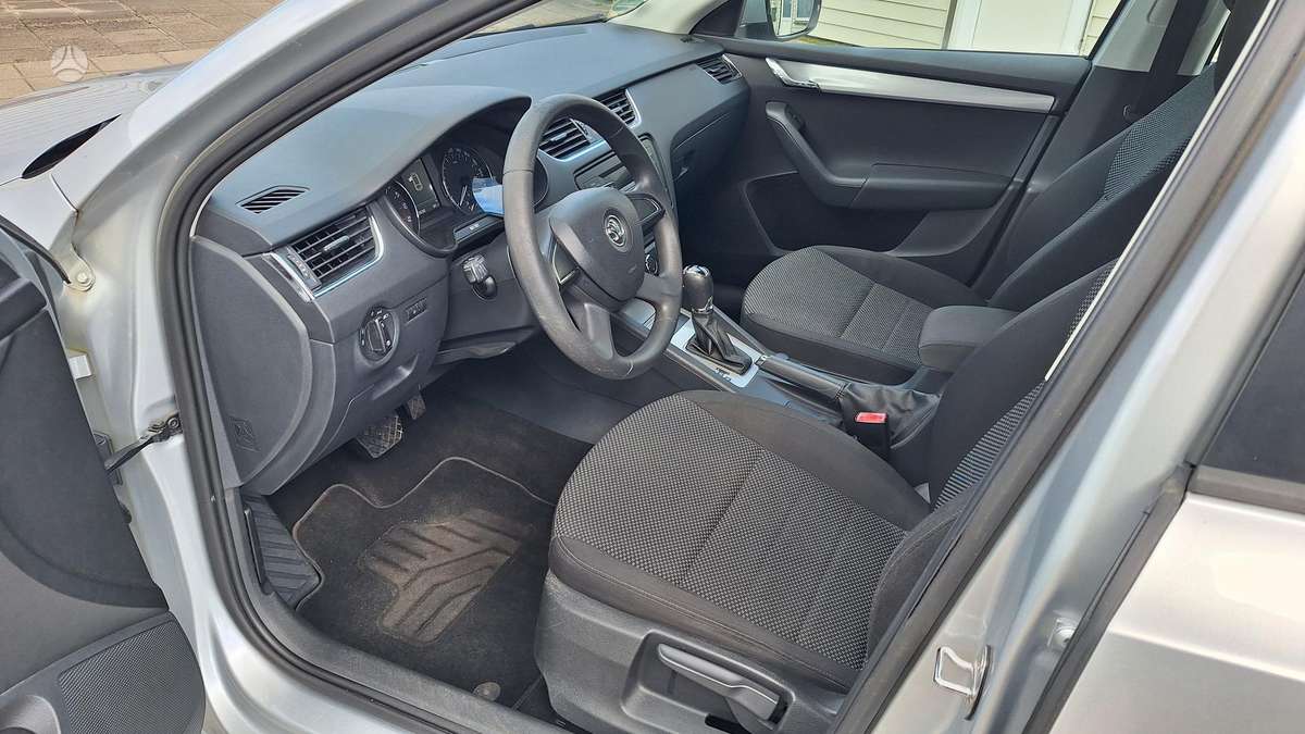 Skoda Octavia 2014 — фото 13