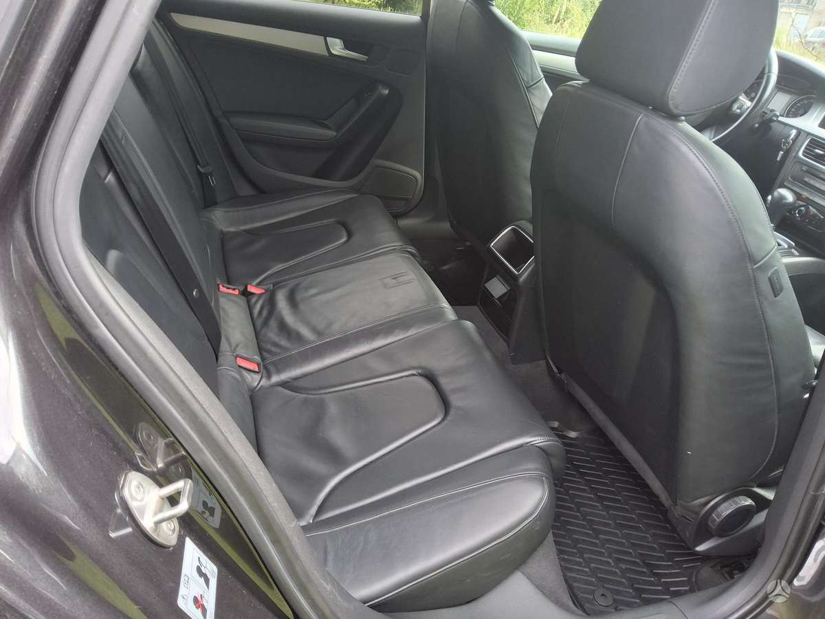 Audi A4 2009 — photo 6