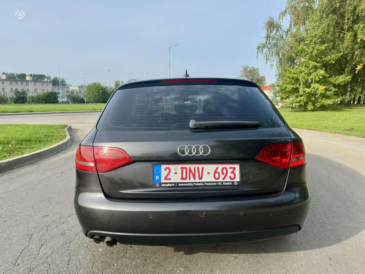 Audi A4 2009 — photo 10