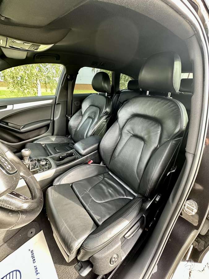 Audi A4 2009 — photo 14