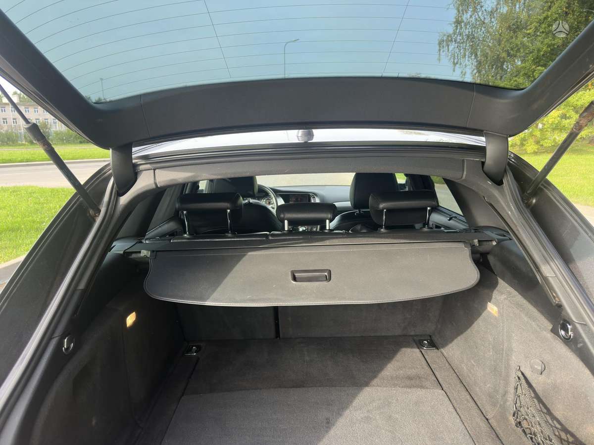 Audi A4 2009 — photo 20