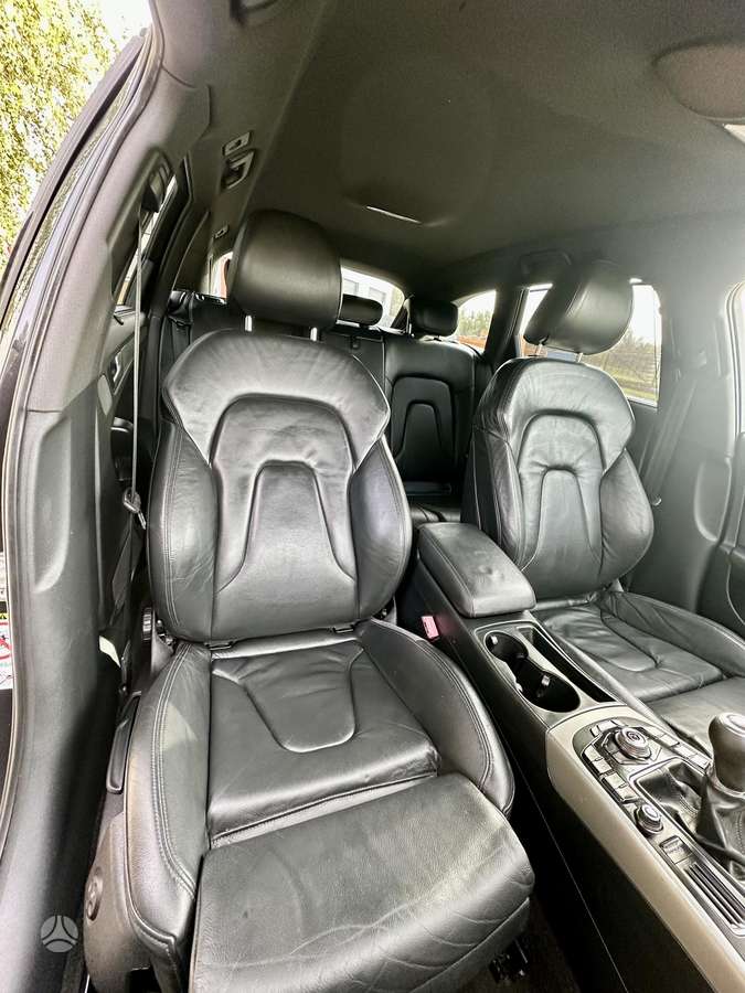 Audi A4 2009 — photo 23