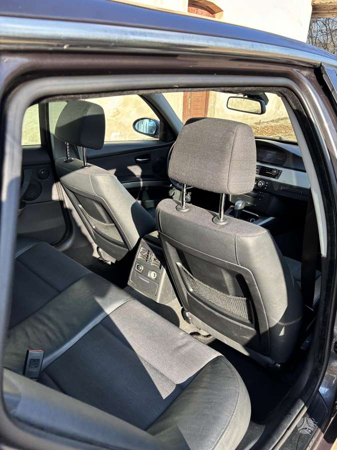 BMW 330 2007 — photo 14