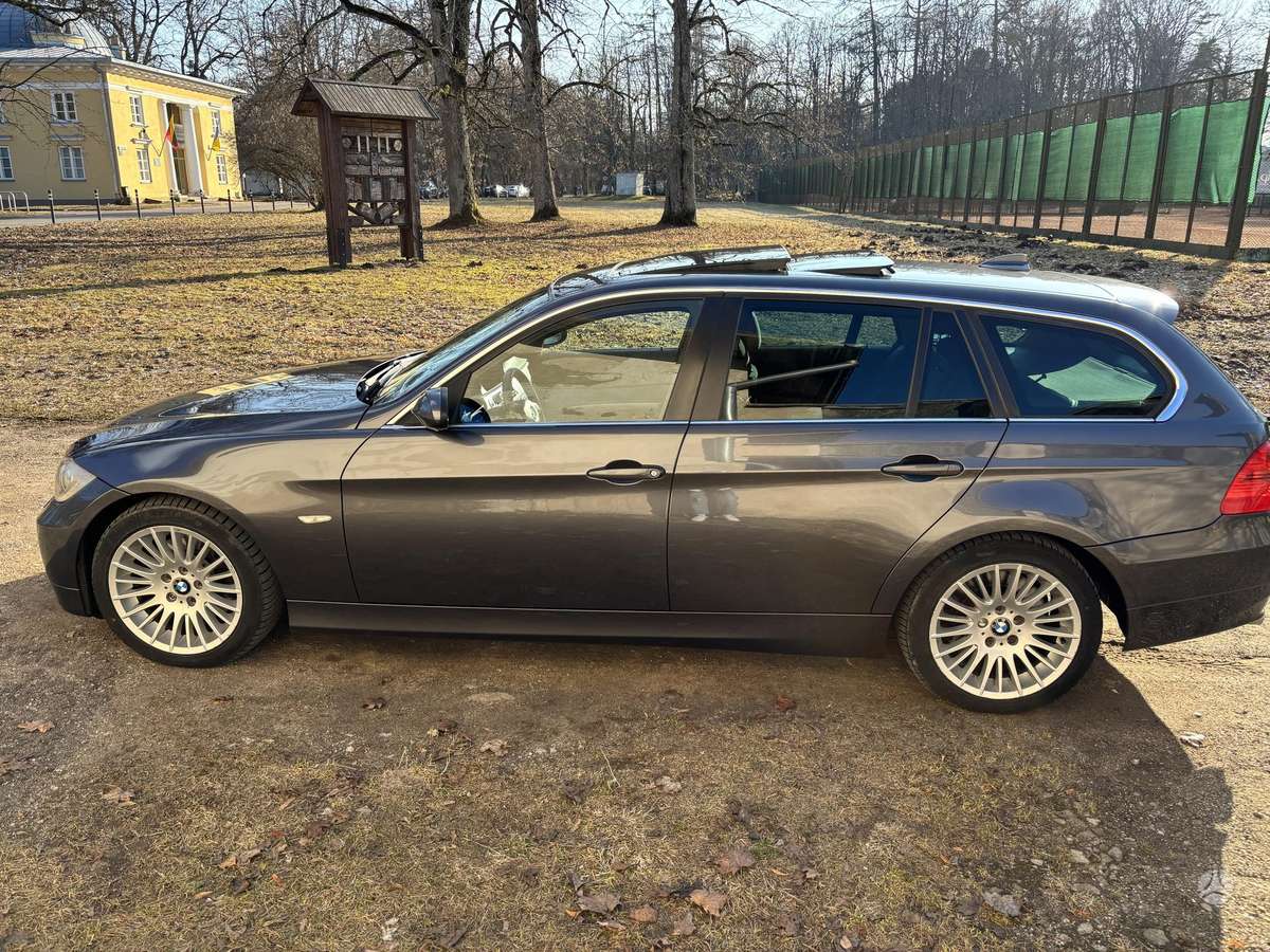 BMW 330 2007 — photo 15