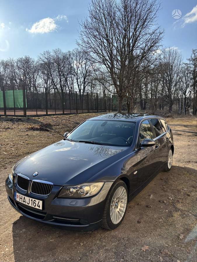 BMW 330 2007 — photo 16