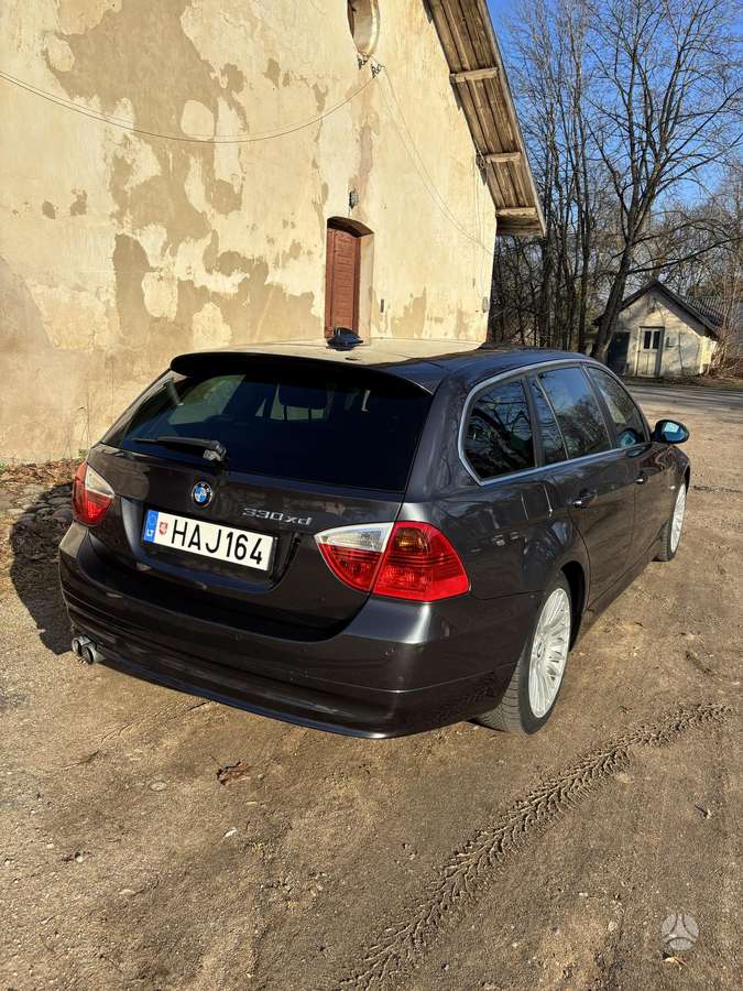 BMW 330 2007 — photo 5