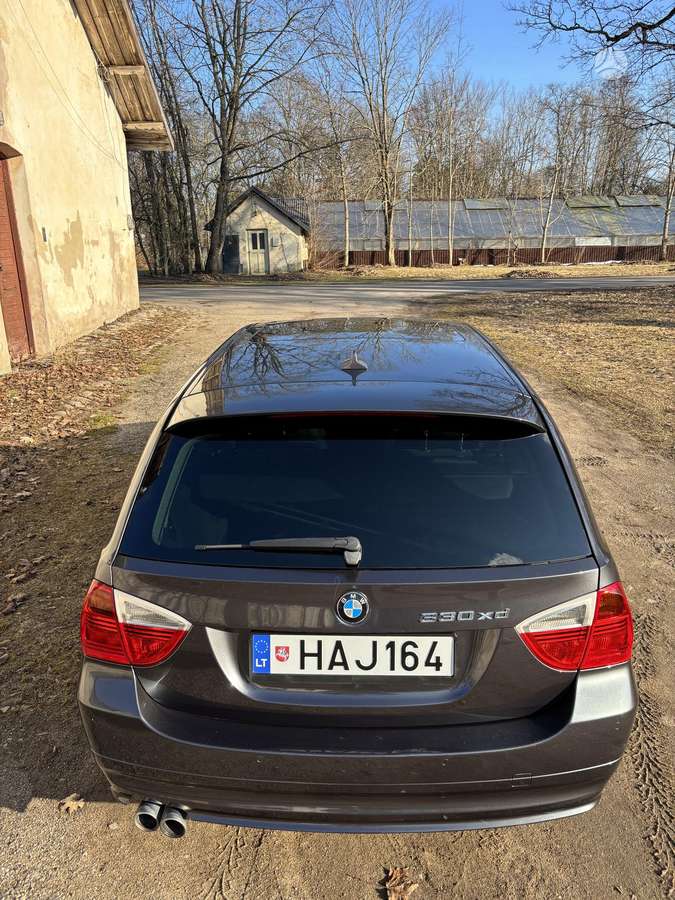 BMW 330 2007 — photo 6