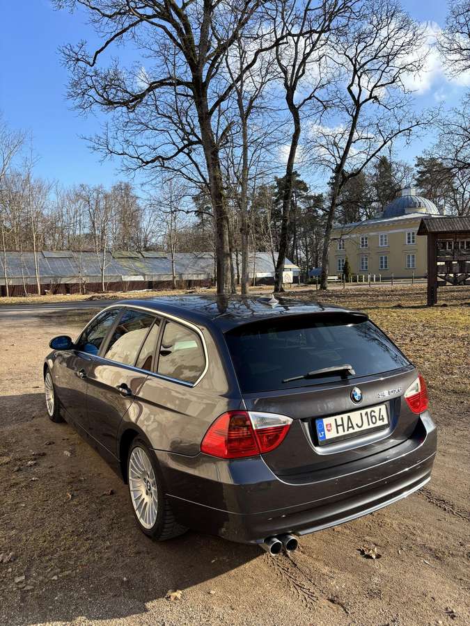 BMW 330 2007 — photo 7
