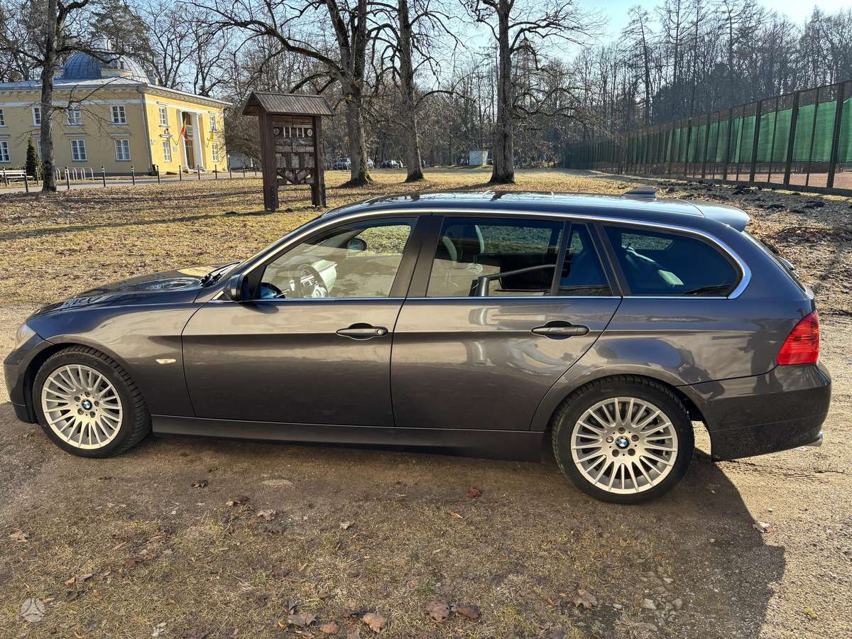 BMW 330 2007 — photo 8