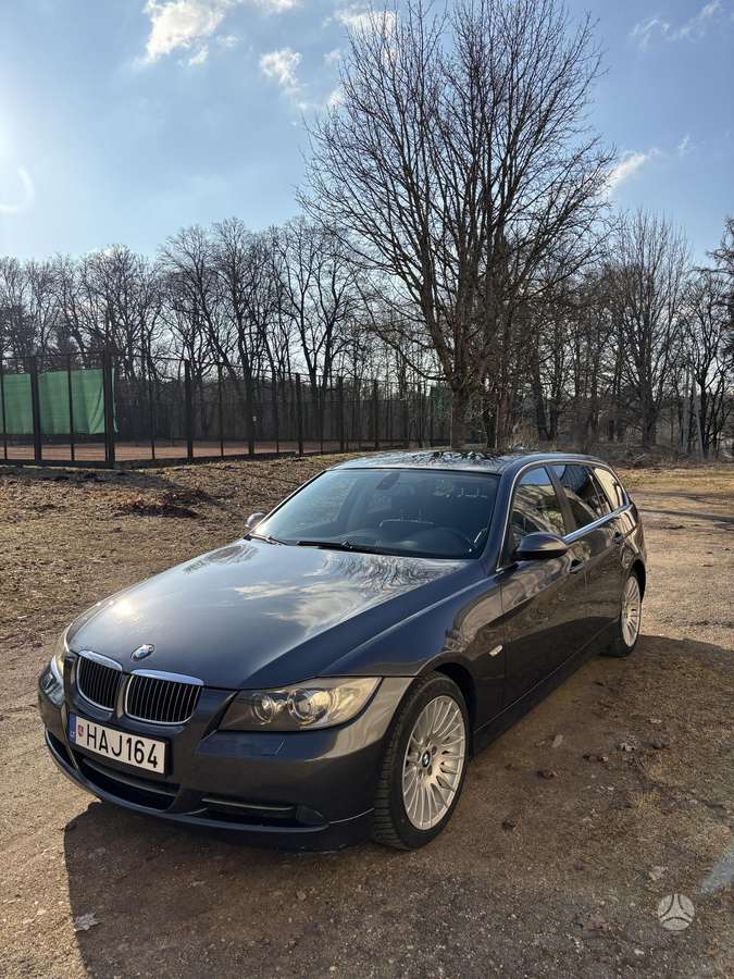 BMW 330 2007 — photo 9