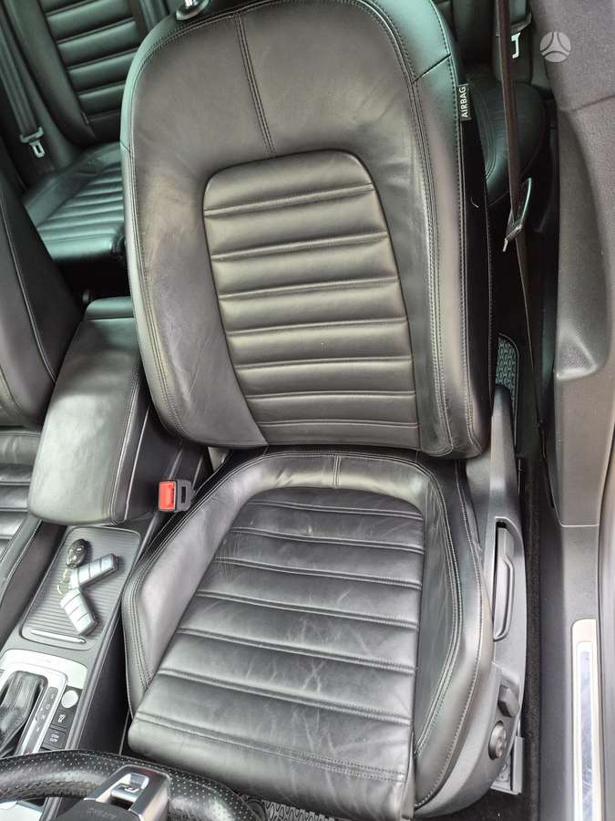 Volkswagen Passat 2013 — photo 28
