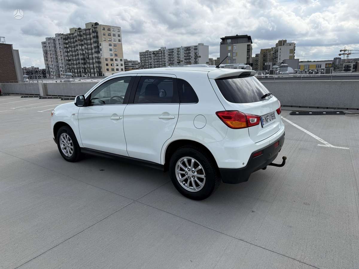 Mitsubishi ASX 2010 — двигун 1798 cm³, 150 HP (110kW)