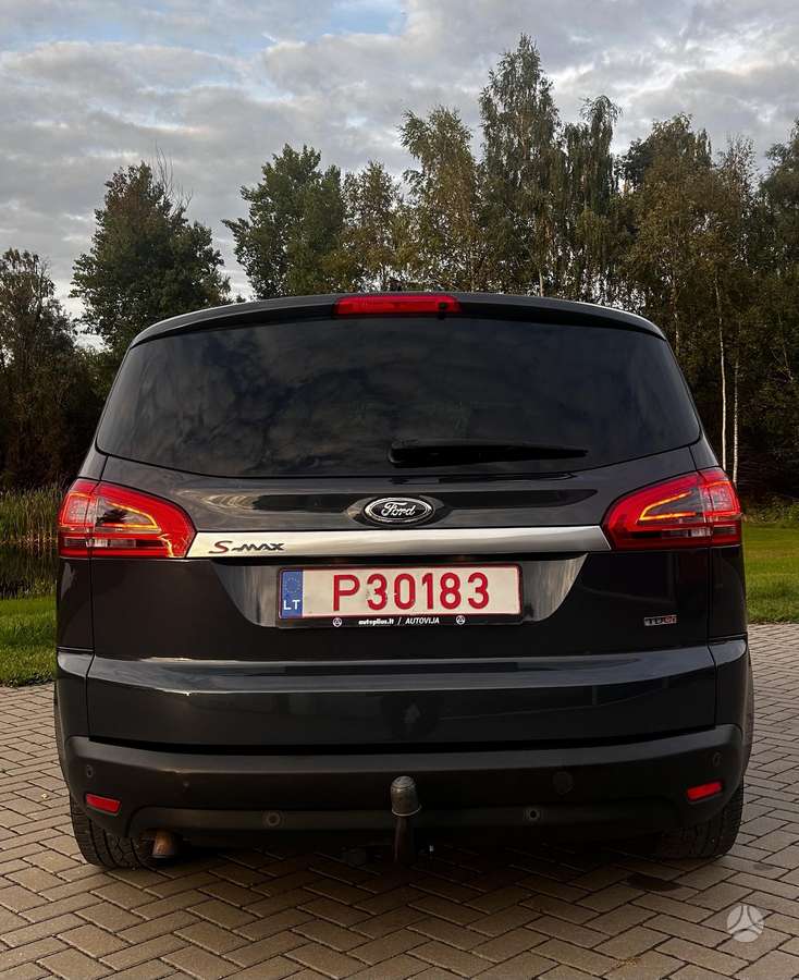 Ford S-MAX 2010 — photo 18