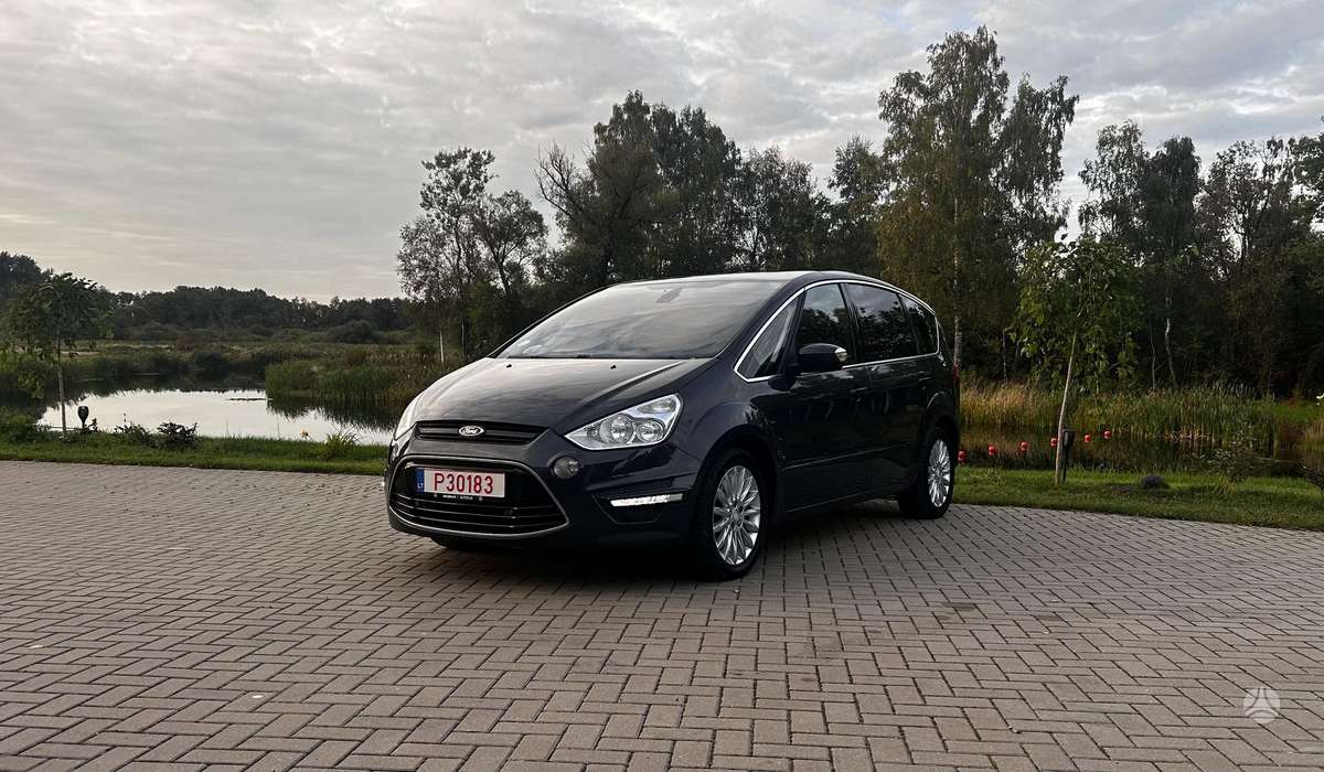 Ford S-MAX 2010 — interior