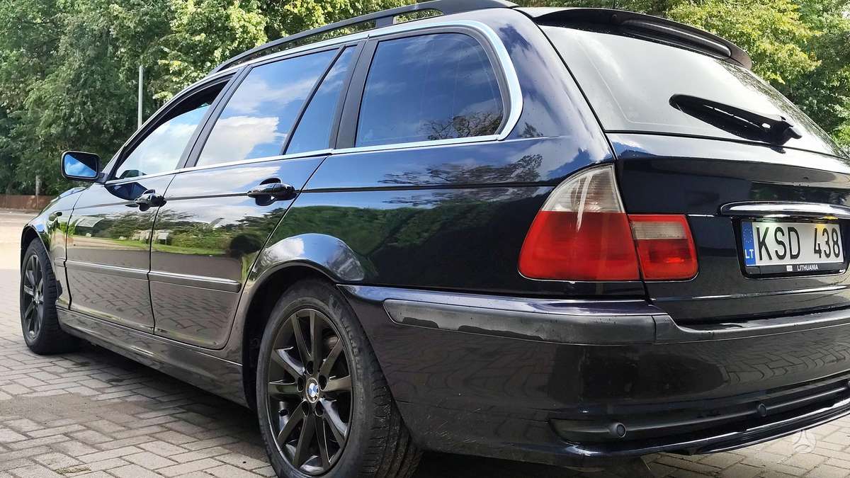 BMW 320 2004 — photo 12