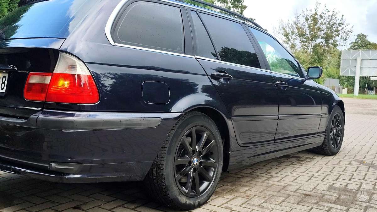 BMW 320 2004 — photo 13