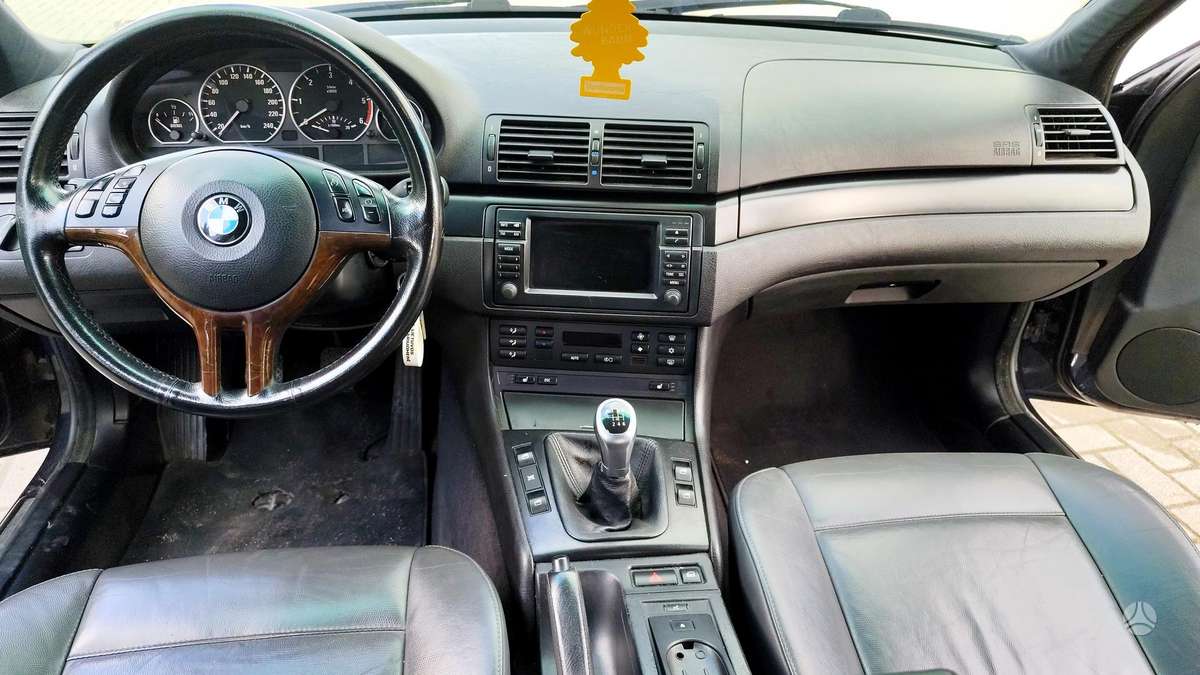 BMW 320 2004 — photo 21
