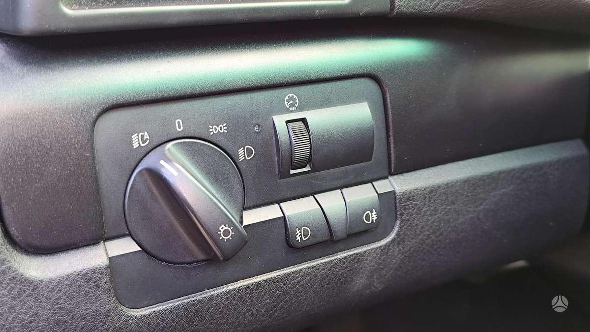 BMW 320 2004 — photo 31