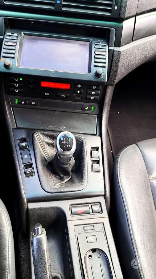 BMW 320 2004 — photo 32