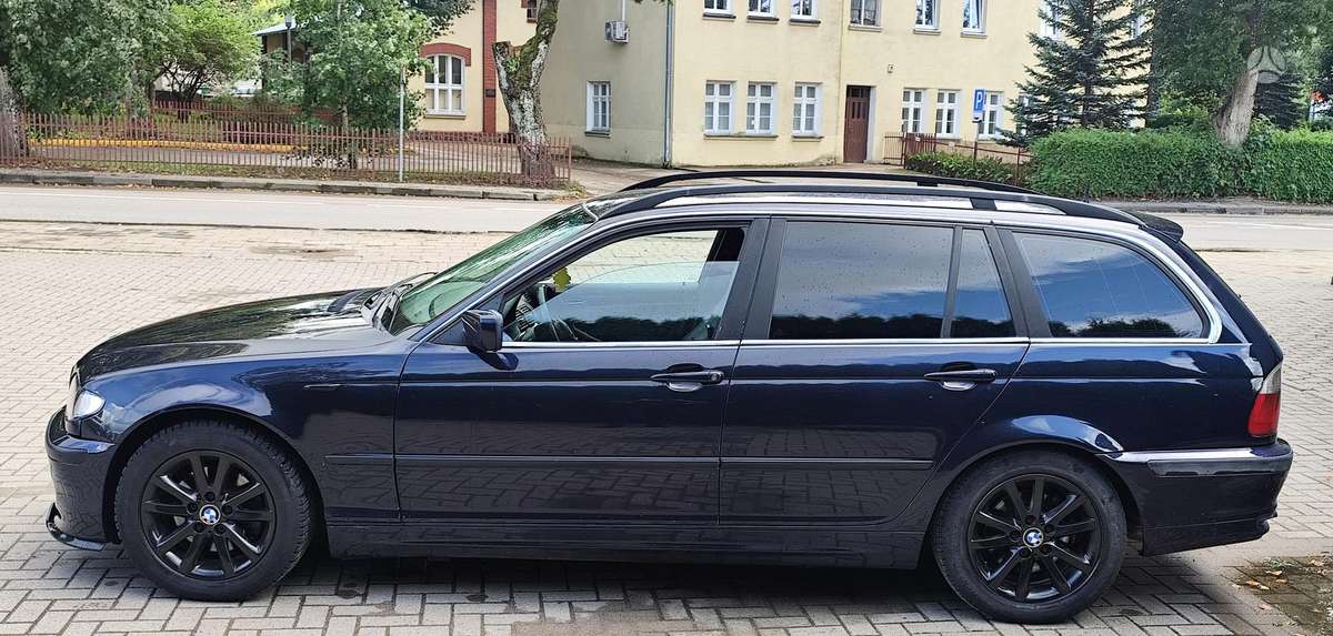 BMW 320 2004 — photo 9