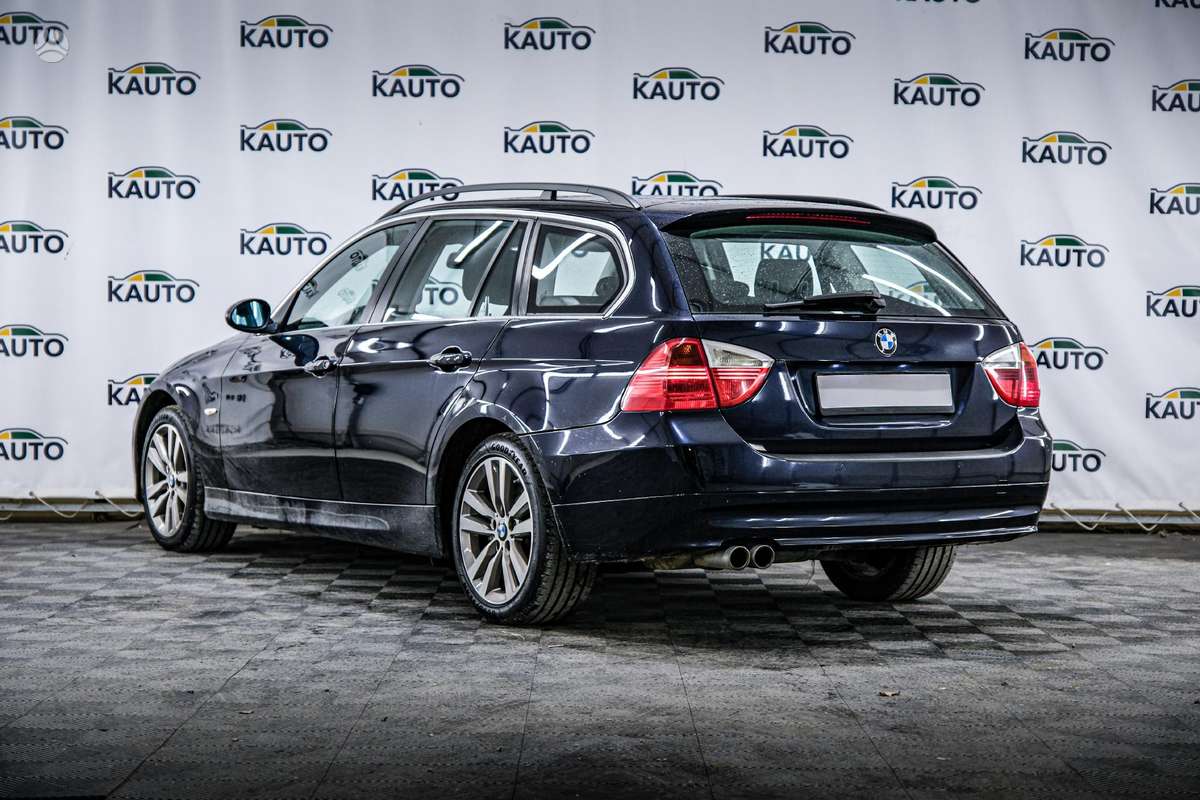 BMW 330 2008 — engine 3000 cm³, 231 HP (170kW)