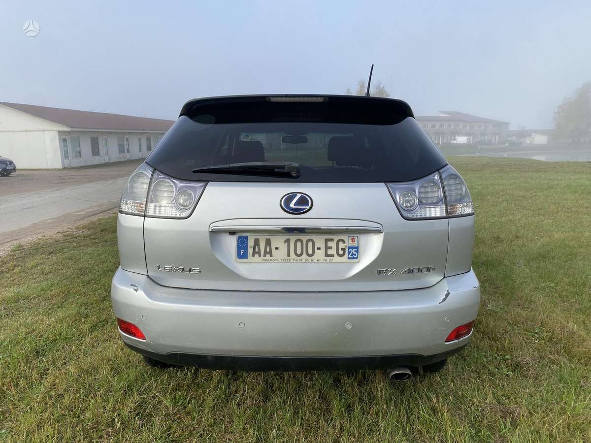 Lexus RX 2009 — двигун 3300 cm³, 211 HP (155kW)