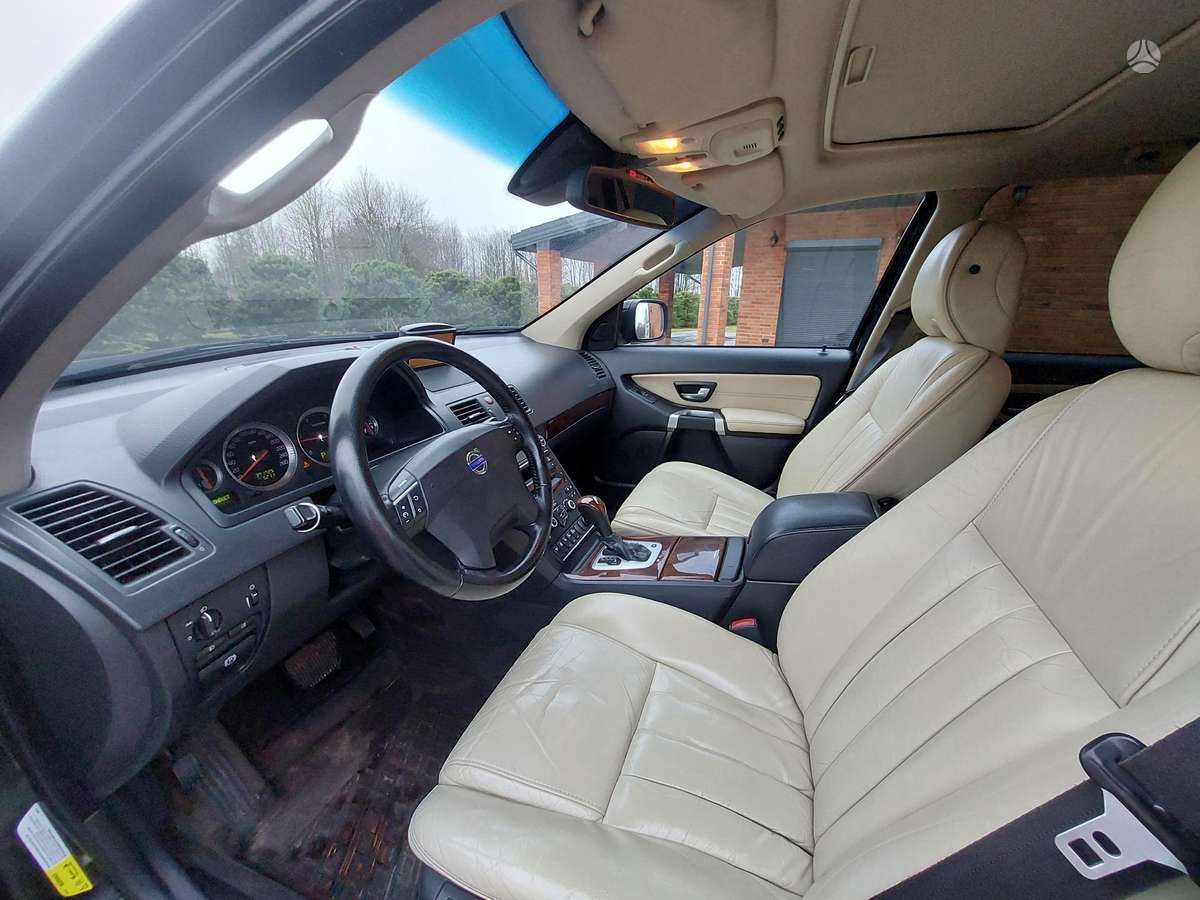 Volvo XC90 2006 — photo 10