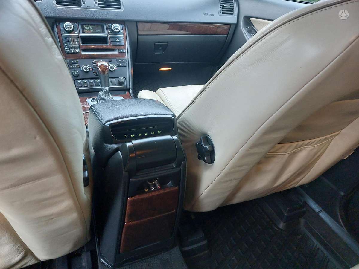 Volvo XC90 2006 — photo 19