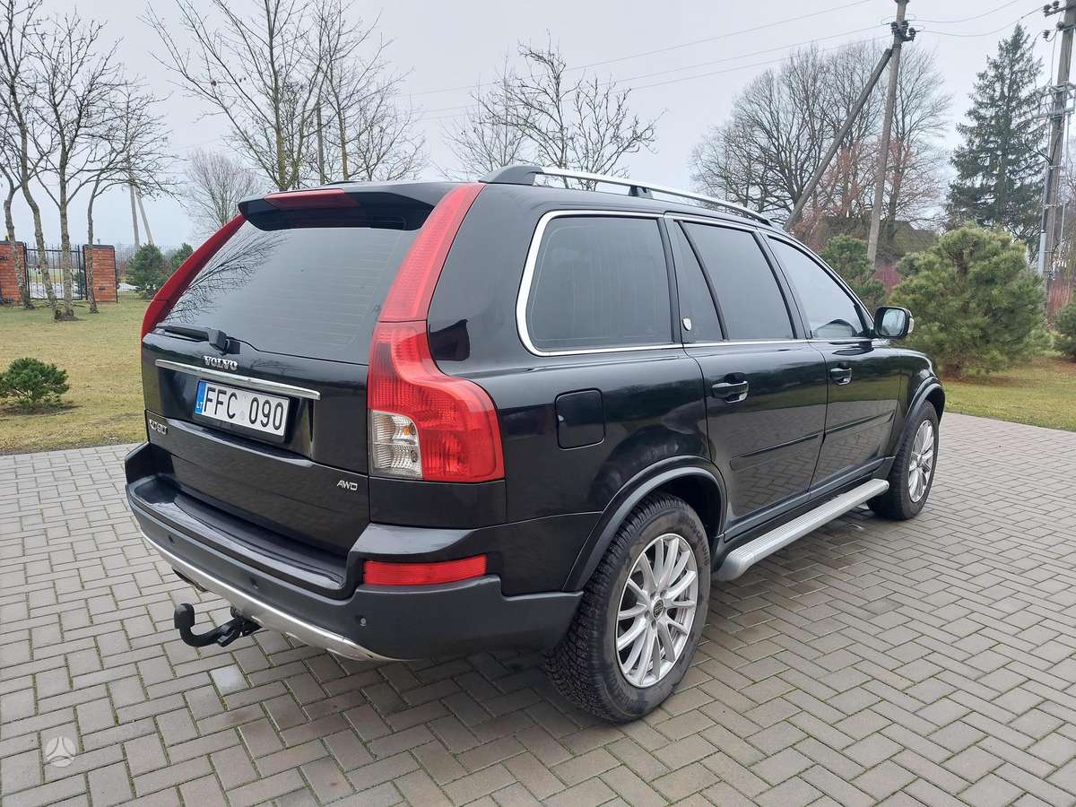Volvo XC90 2006 — engine 2400 cm³, 185 HP (136kW)