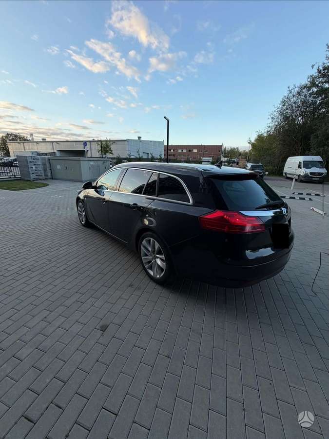 Opel Insignia 2012 — interior