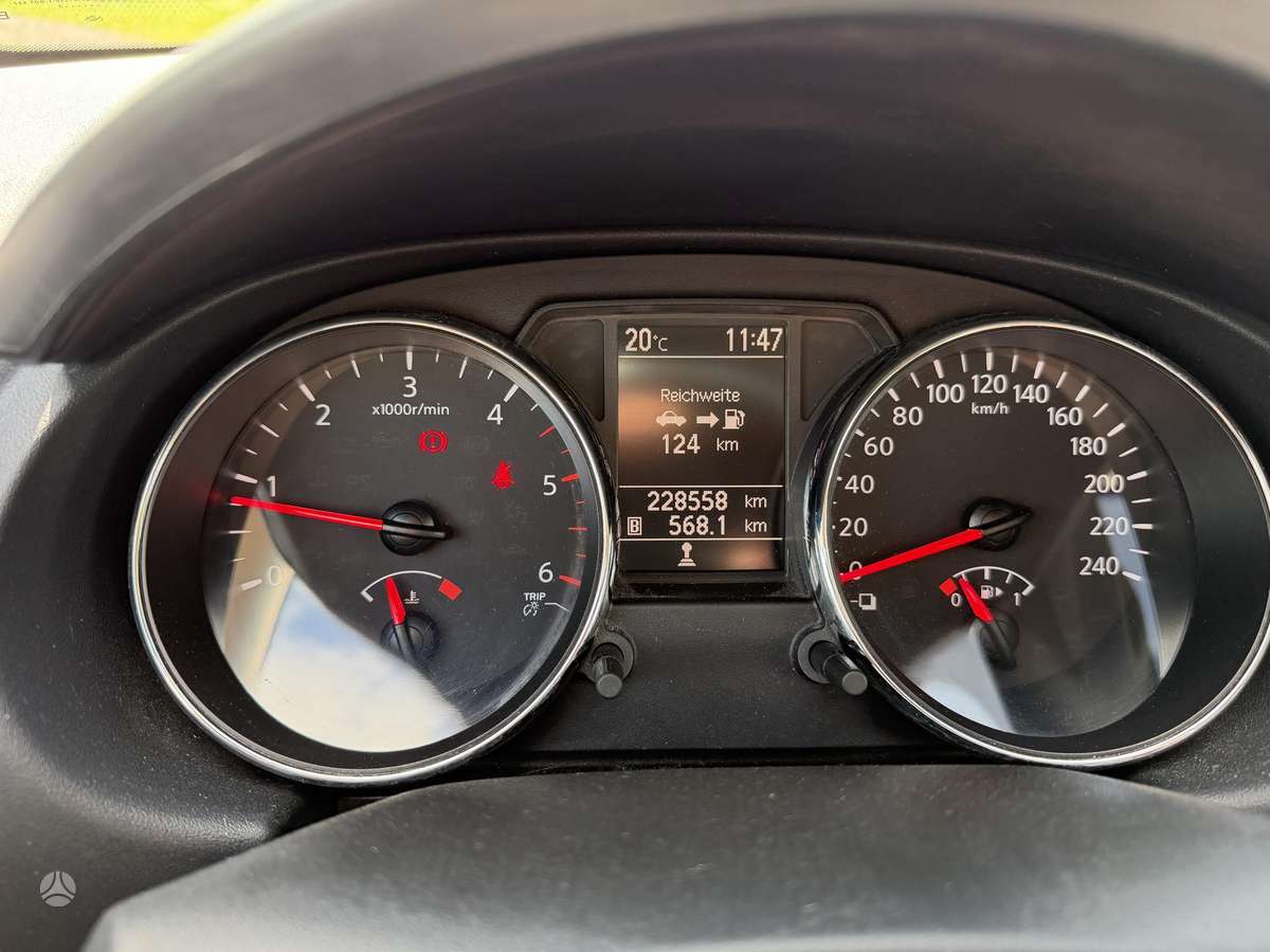 Nissan Qashqai 2013 — photo 18