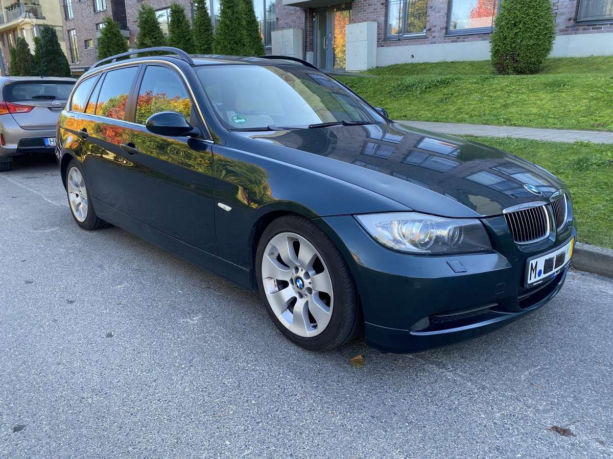 BMW 325, 2008
