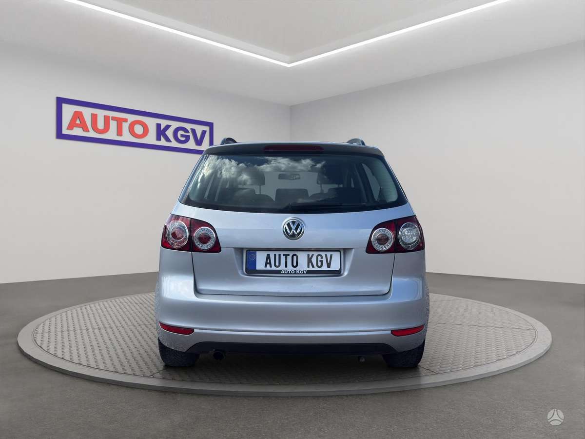 Volkswagen Golf 2009 — engine 1600 cm³, 105 HP (77kW)