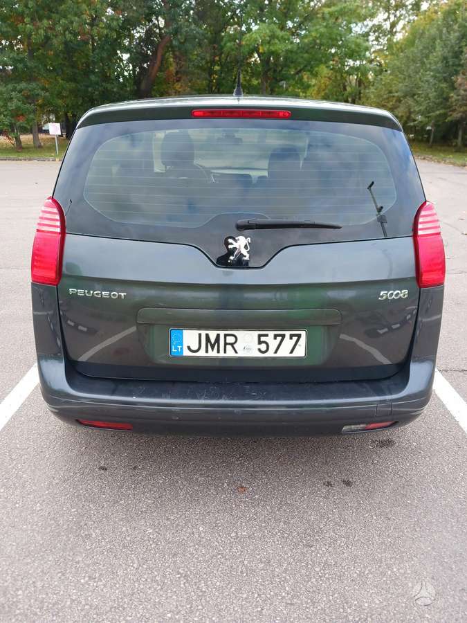 Peugeot 5008 2010 — двигун 1560 cm³, 109 HP (80kW)