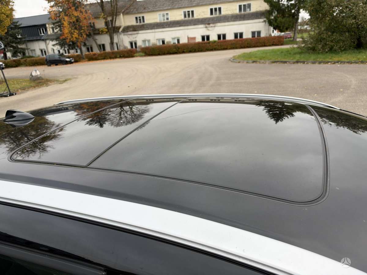 Volvo XC60 2010 — photo 12
