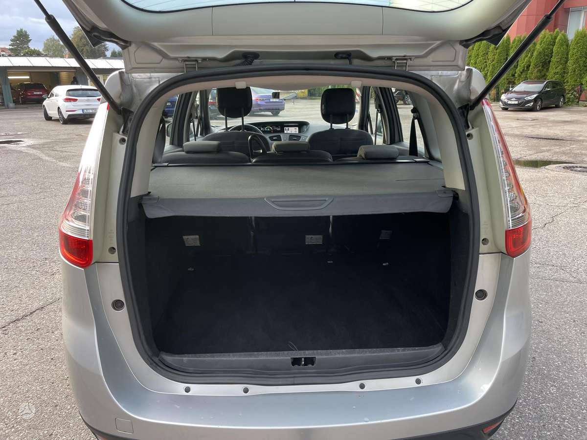 Renault Grand 2013 — photo 11