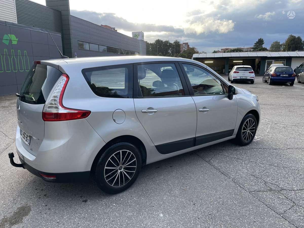 Renault Grand 2013 — engine 1598 cm³, 131 HP (96kW)