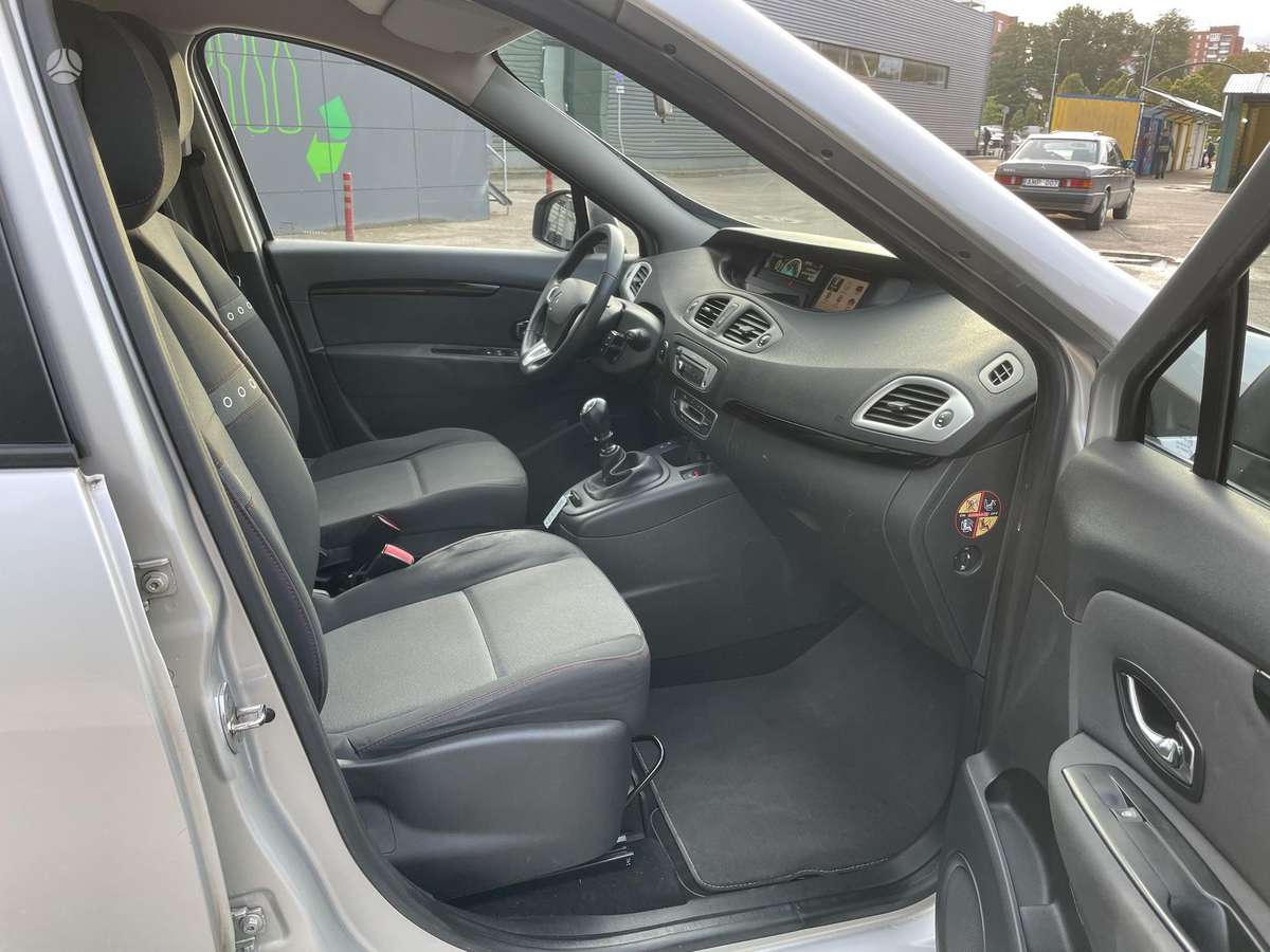 Renault Grand 2013 — photo 8