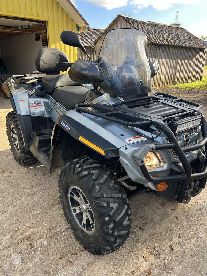 Can-Am Outlander 2008 — салон