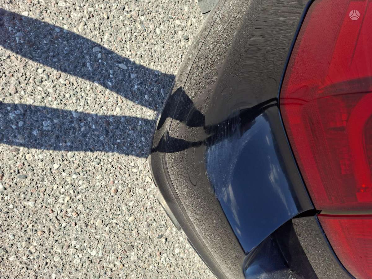 BMW 320 2011 — photo 6