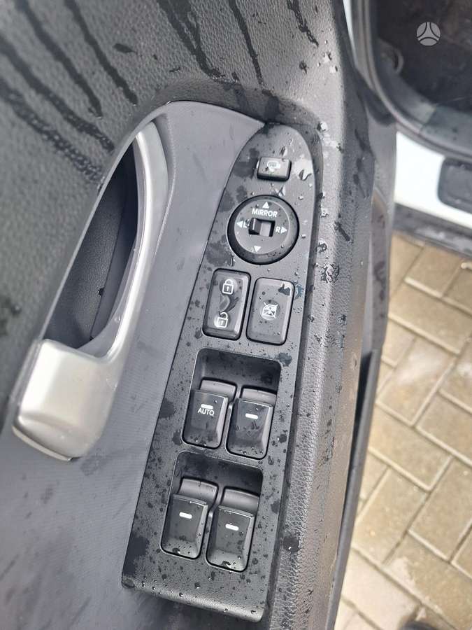 Kia Sportage 2012 — фото 12