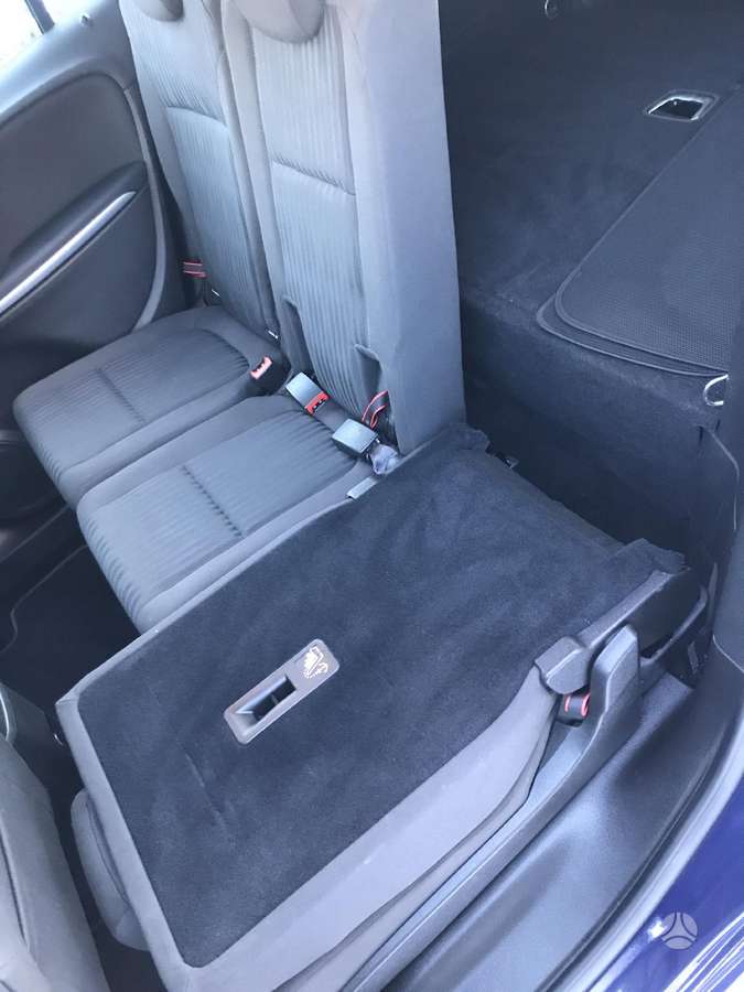 Opel Zafira 2015 — photo 21