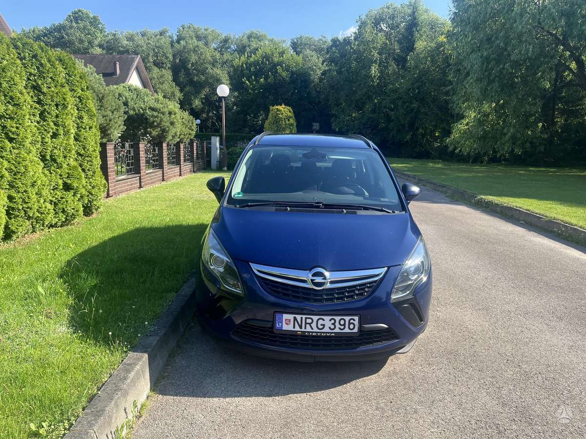 Opel Zafira 2015 — engine 1598 cm³, 120 HP (88kW)