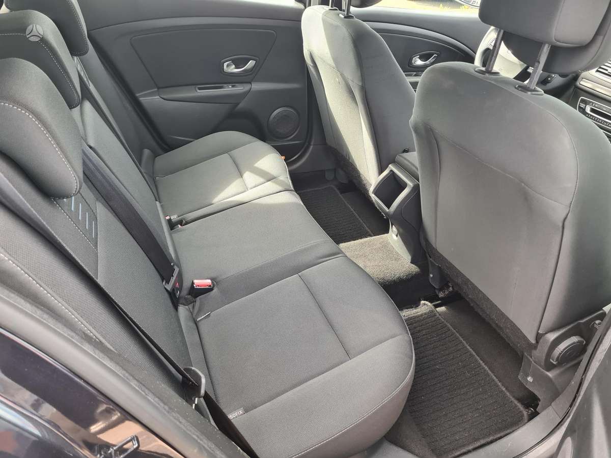 Renault Megane 2009 — photo 11