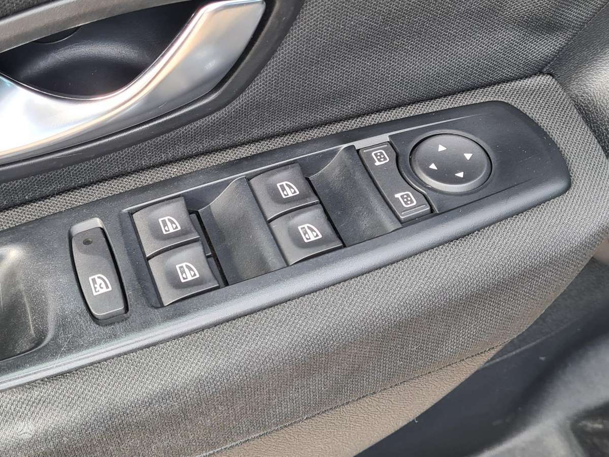 Renault Megane 2009 — photo 14