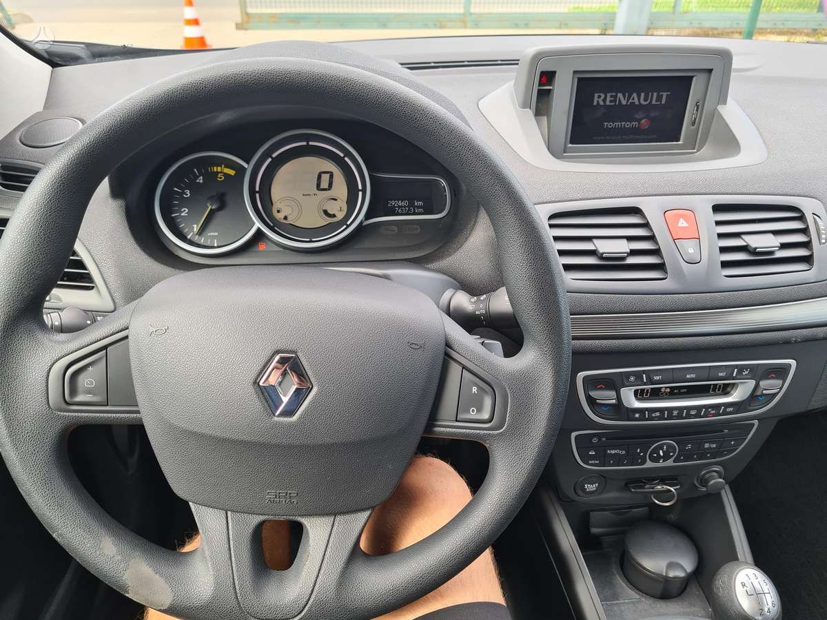 Renault Megane 2009 — photo 15