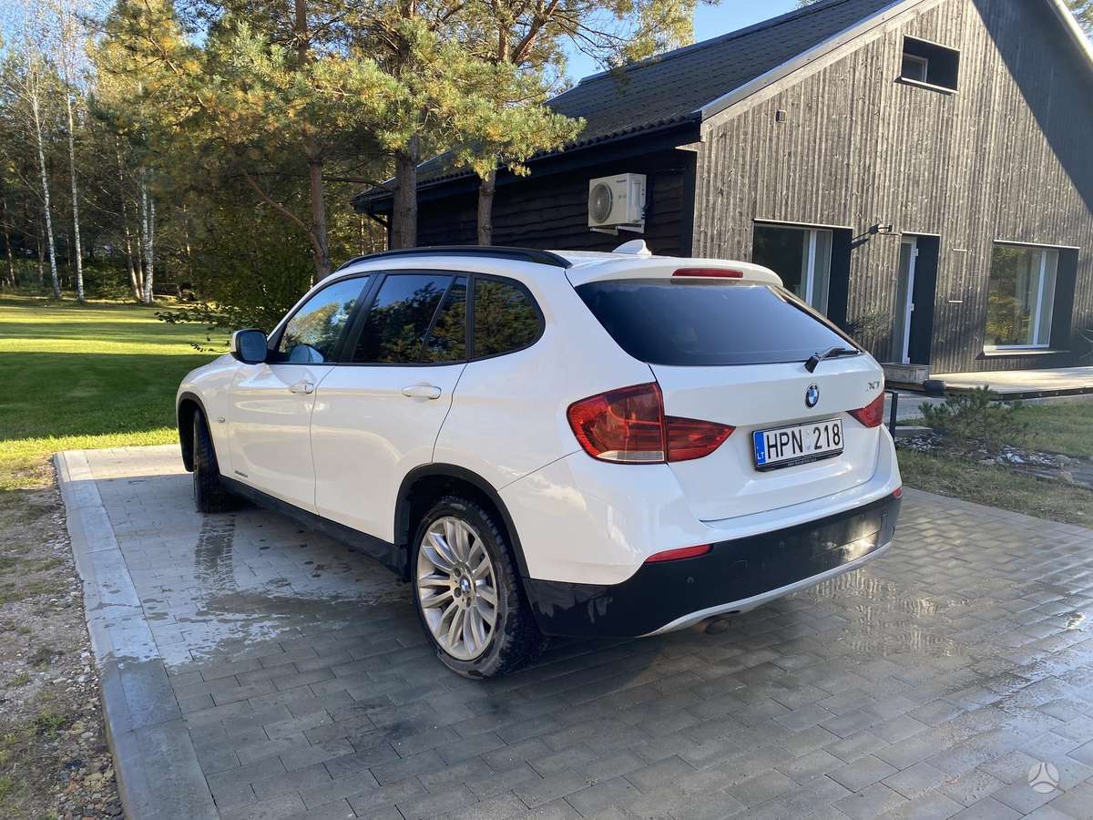 BMW X1 2011 — photo 5