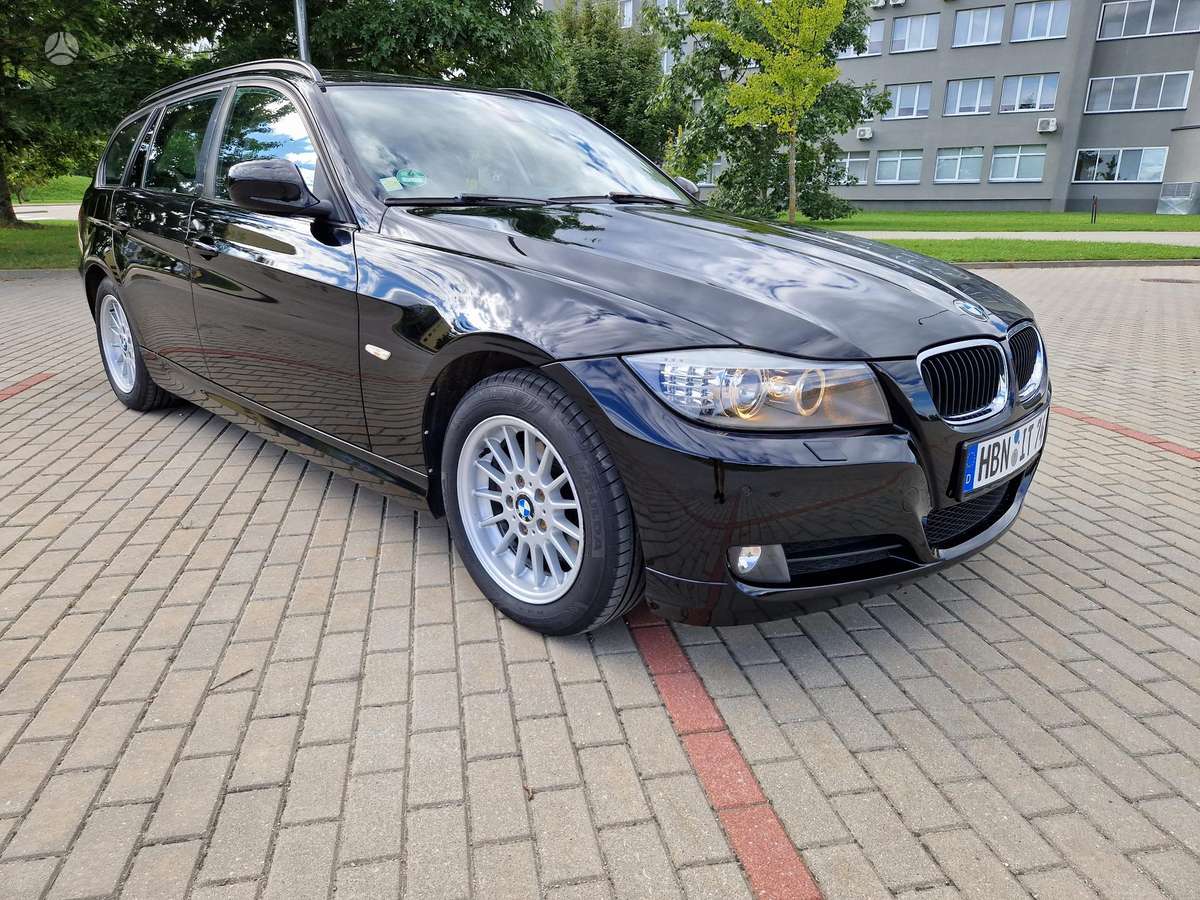 BMW 318 2011 — engine 2000 cm³, 143 HP (105kW)